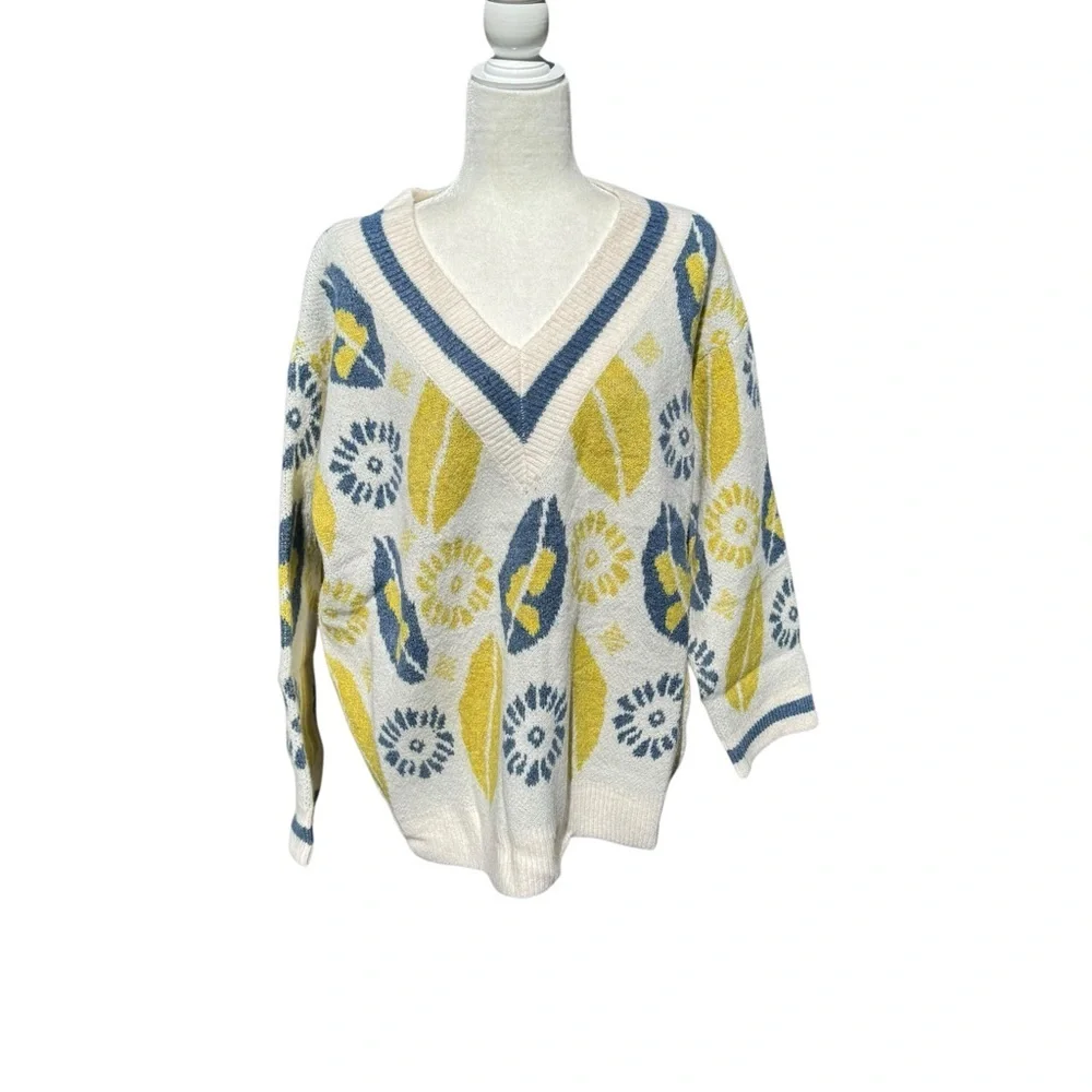 NWT POL Chic Boho V-Neck Sweater